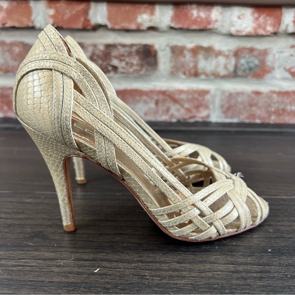 Aldo pale gold faux alligator heels- size 6 - Picture 5 of 6